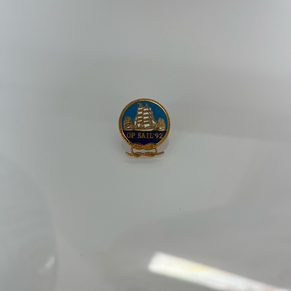 Vintage nautical lapel pin - Picture 2 of 6